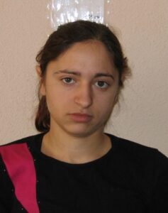 Огли Світлана Олегівна — зображення з архівної анкети ФСКН